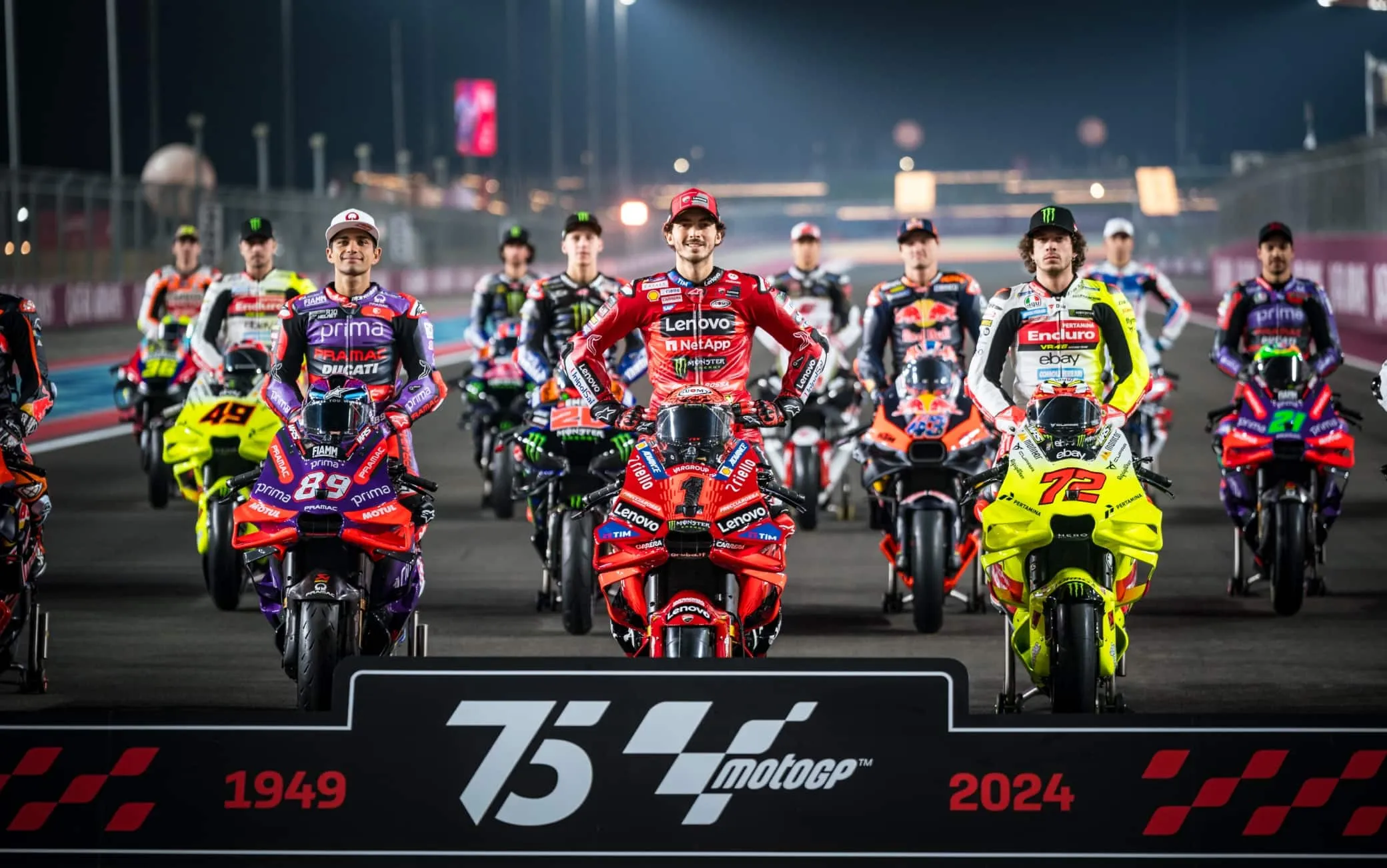 MotoGP 2024, i piloti in pista per le prime FOTO della stagione | Sky Sport