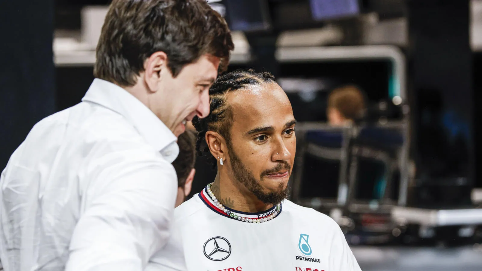 Toto Wolff questions sabotage logic amidst Hamilton's 'screwed me over'  complaints