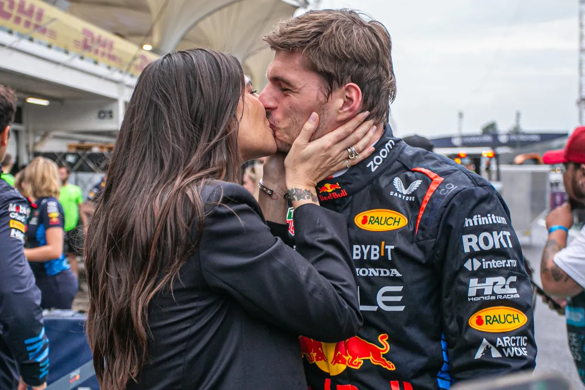 Kelly Piquet reveals EMOTIONAL Max Verstappen F1 message - GPFans.com