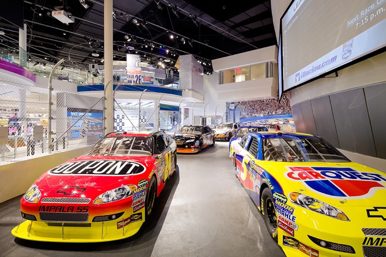 Gallery of NASCAR Hall of Fame / Pei Cobb Freed & Partners - 14