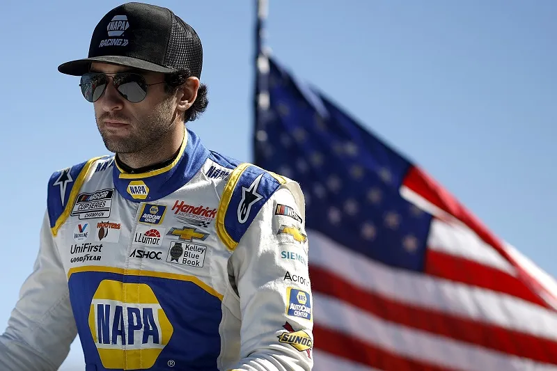 Chase Elliott suffers leg injury in snowboarding accident - The Checkered  Flag