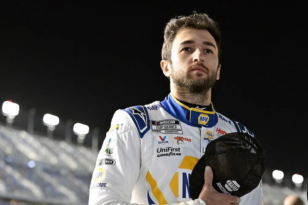 Chase Elliott to make NASCAR return at Martinsville Speedway