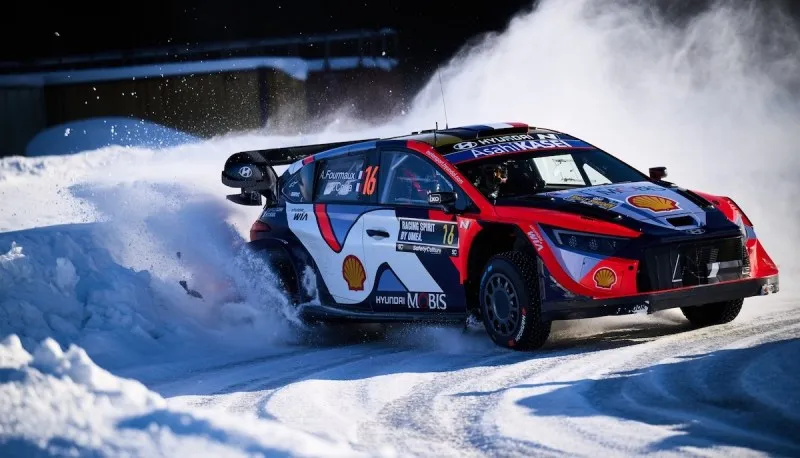 SS13: Aggressive push backfires – Adrien Fourmaux crashes out in Rally  Sweden - RallyJournal.com